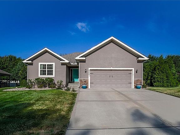 4th image of 6200 N Green Hills Ln