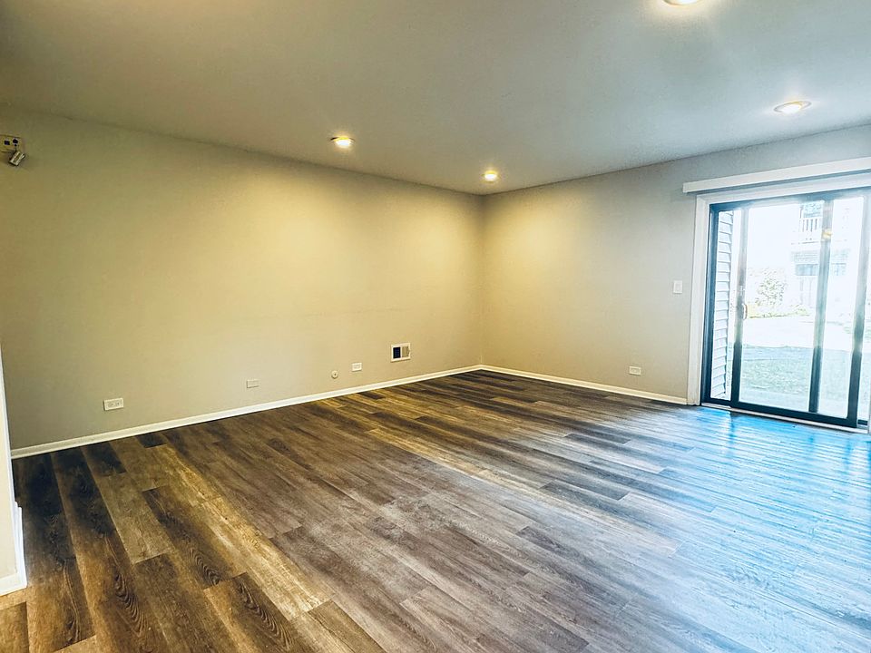 1st image of 7421 Blackburn Ave APT 104