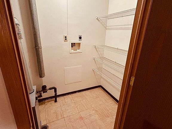 3rd image of 408 E Maple St Unit 42
