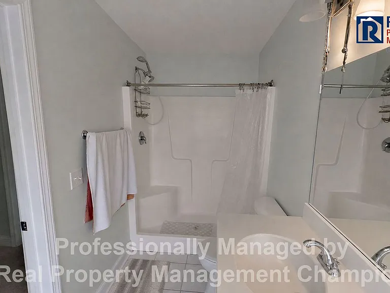 1734 Heatherstone Ln — Photo 17