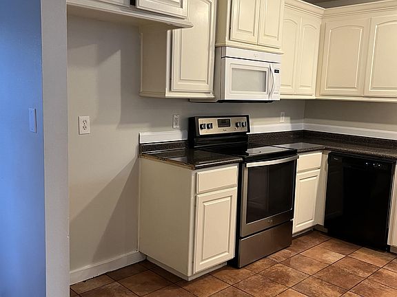 4th image of 507 S Bonner Ave Ste C