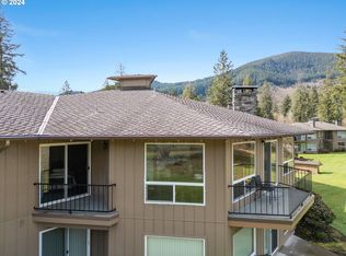 68615 E Fairway Estates Rd, Welches, OR 97067