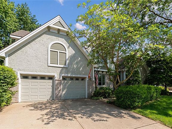 2nd image of 1325 Wellington Way