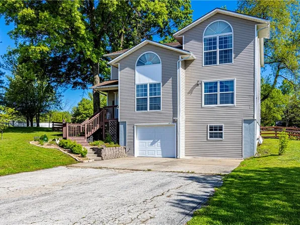 120 NW 171st Rd, Warrensburg, MO 64093
