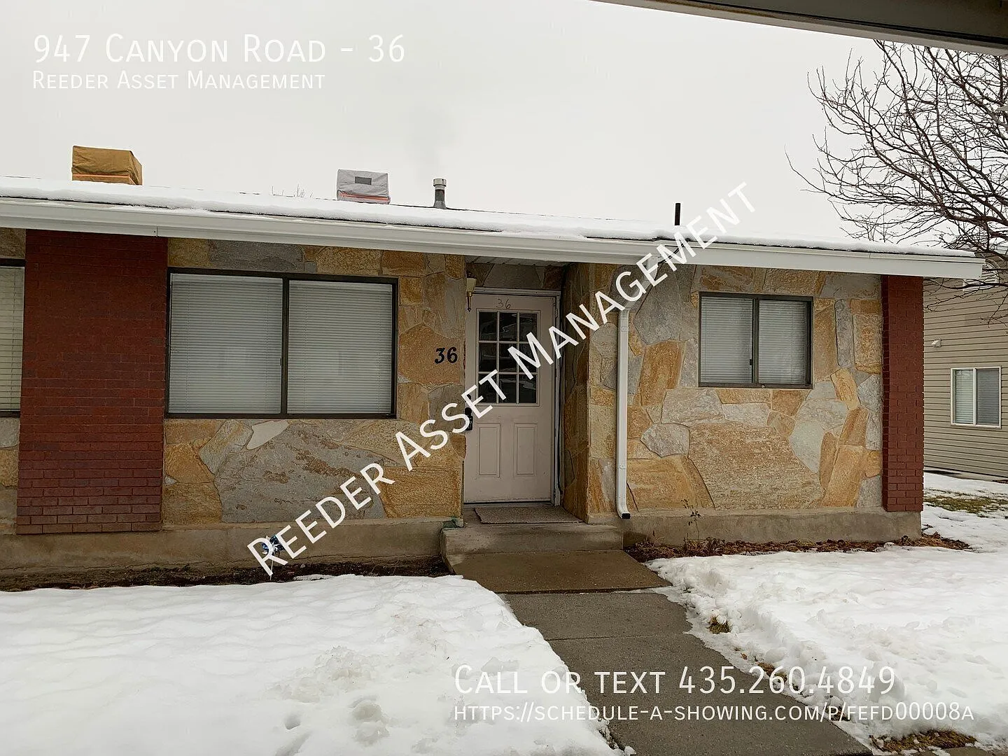 Darling 3 Bedroom 2 Bathroom Single-level Townhouse with Covered Parking! — Photo 1
