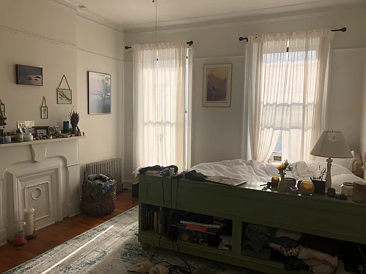 Rented by EXR | media 30