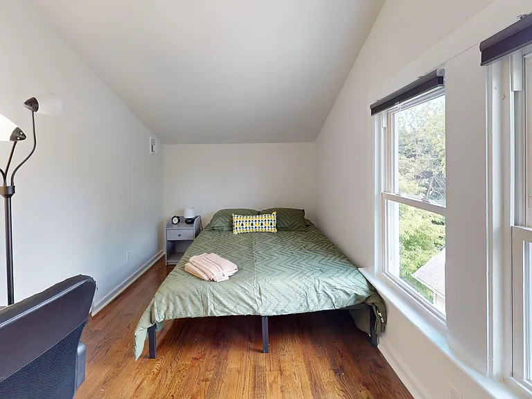 69 Edwards St — Photo 29
