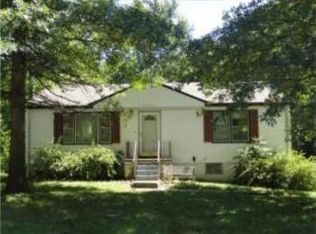 7827 Longwood Ave, Kansas City, KS 66109