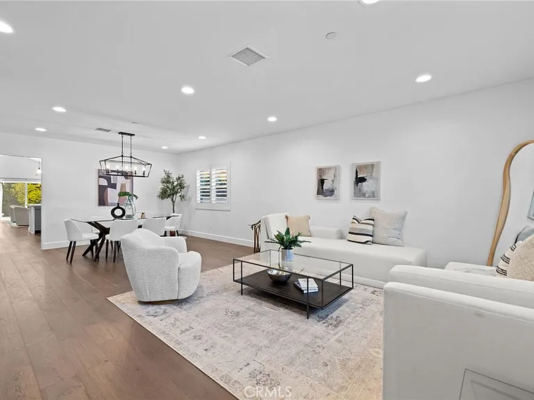 827 N Lamer St — Photo 11