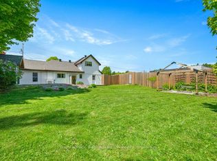 17 Joseph St, Parry Sound, ON P2A2G3