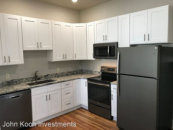 3rd image of 700 S 1st Ave #1