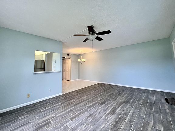 2nd image of 248 Sussex M