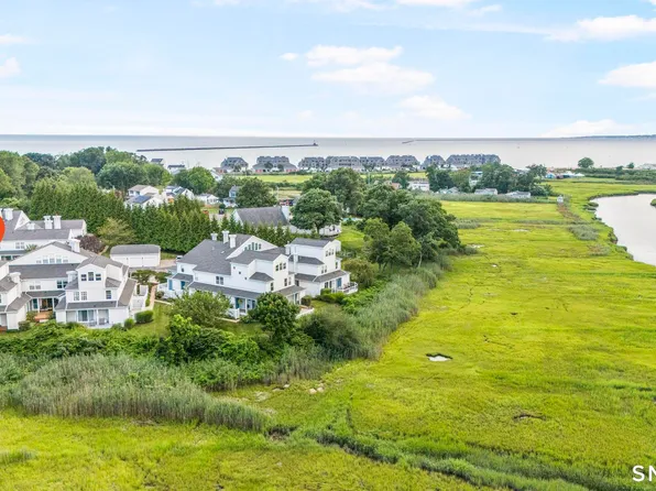 175 South End Road #F37, East Haven, CT 06512