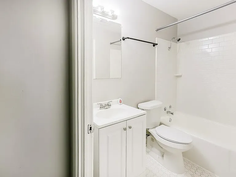 14 Barbara Cir — Photo 10