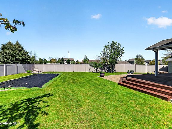 4th image of 3901 W Linneatus Dr