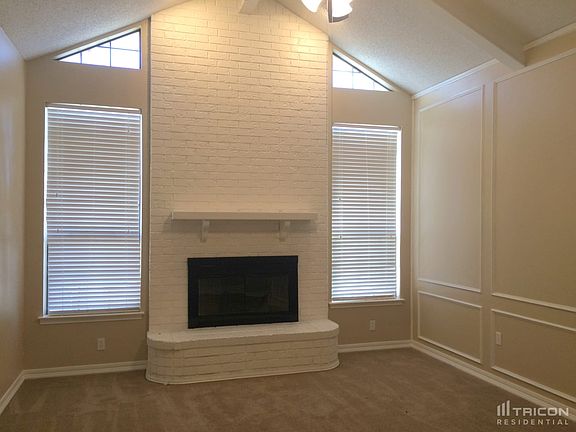 2nd image of 704 Sunrise Ct