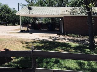 201 Mesquite St, Junction, TX 76849