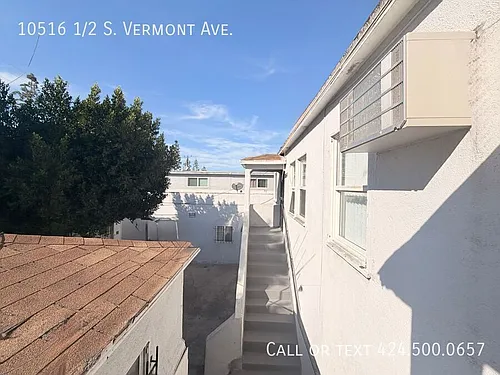 10516 1/2 S Vermont Ave Photo 1