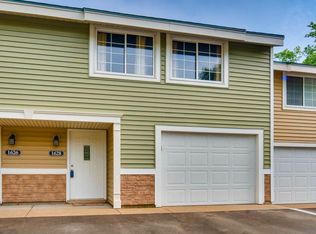 1628 River Bluff Ct, Eagan, MN 55121