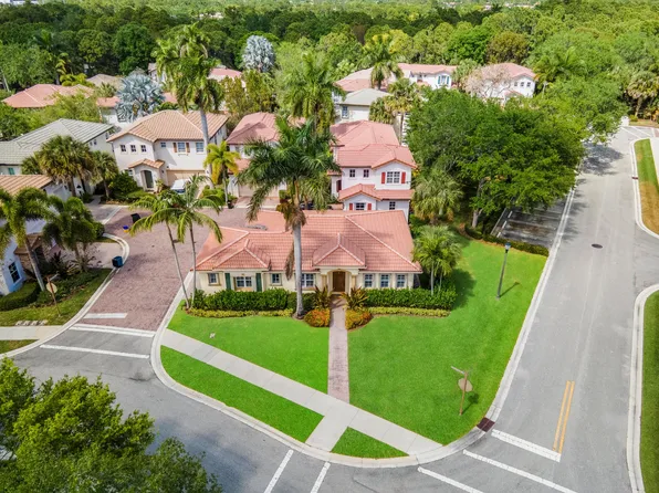 602 Moondancer Court, Palm Beach Gardens, FL 33410