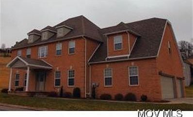 3rd image of 19 Wyndemere Ct