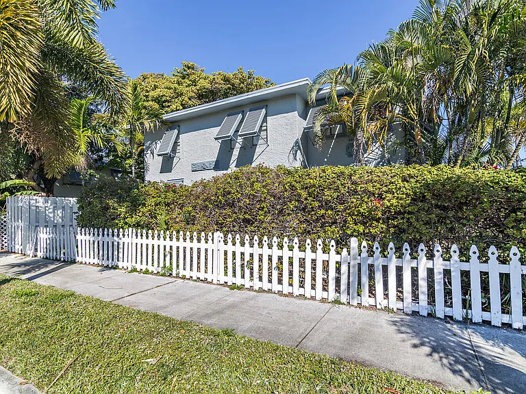 4205 N Flagler Dr #8 — Photo 7