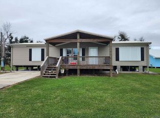 136 Griffin Ln, Golden Meadow, LA 70357