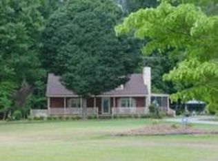 1074 Appie Rd, Walstonburg, NC 27888