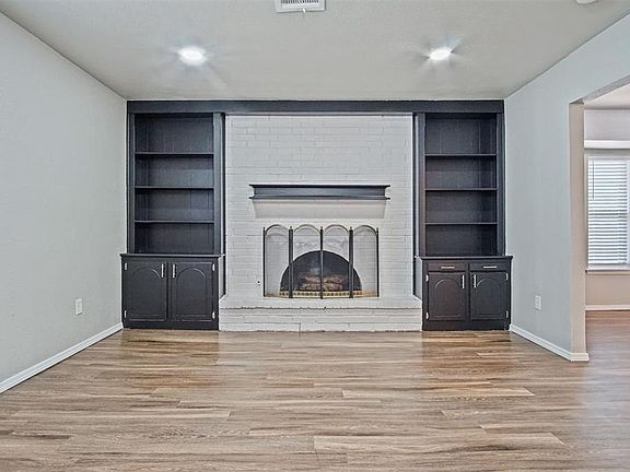 4th image of 1804 Glenwood Dr