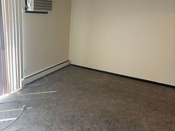 3rd image of 10430 Mayfield Ave #3C