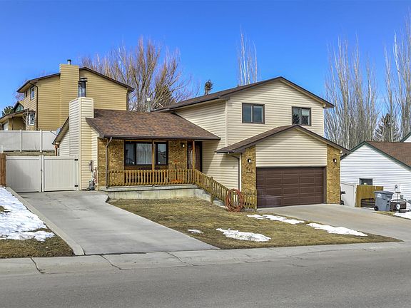2nd image of 1618 Overland Dr