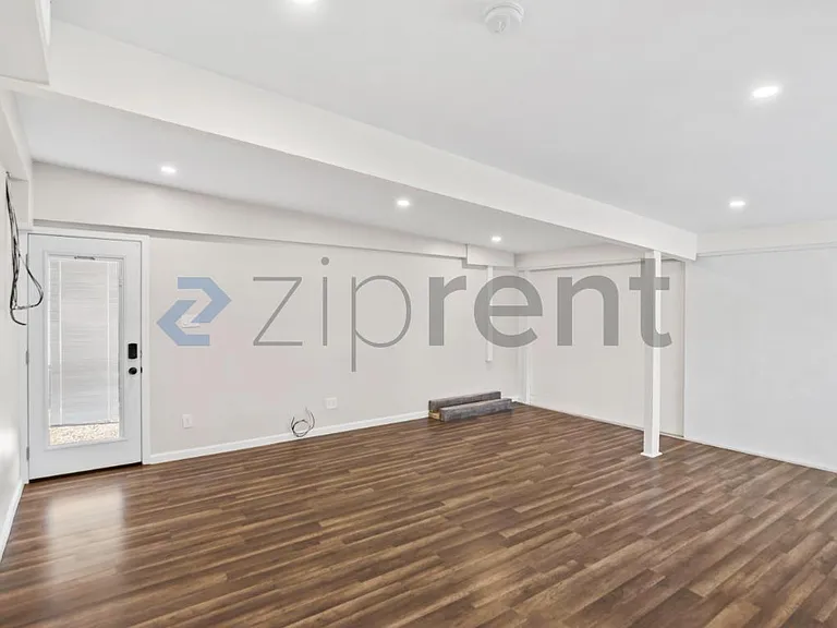 2601 Fordham St — Photo 15