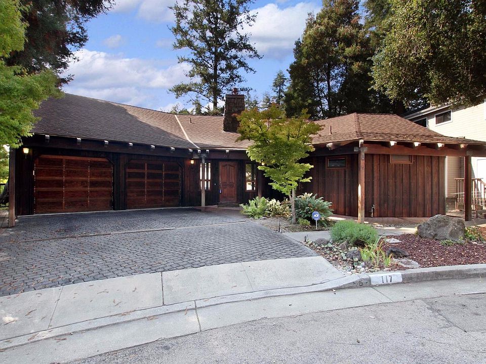 1st image of 117 Carbonera Ct