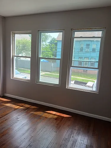 7 Franklin St Photo 1