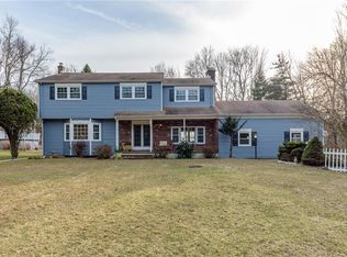 3 Stone Meadow Rd, Annandale, NJ 08801