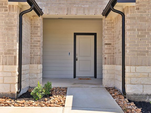 3rd image of 40618 Balsam Run Ln