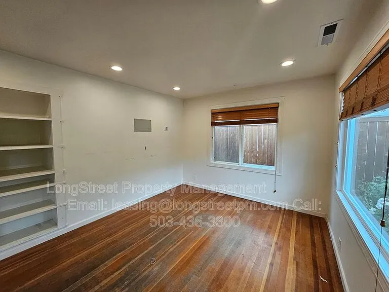 7209 N Amherst St — Photo 21
