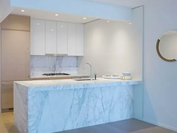 30 Riverside Boulevard image 6 of 34