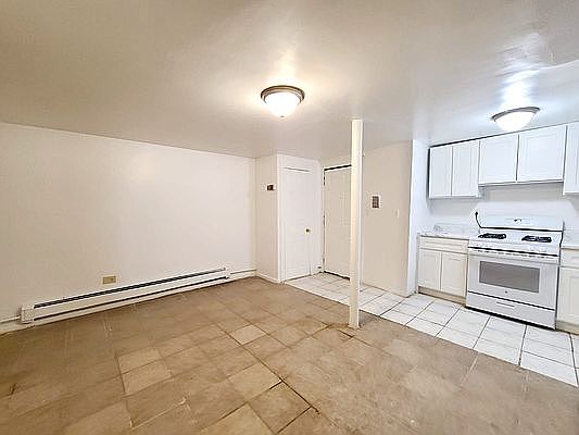 2nd image of 3011 Paulding Ave #1A