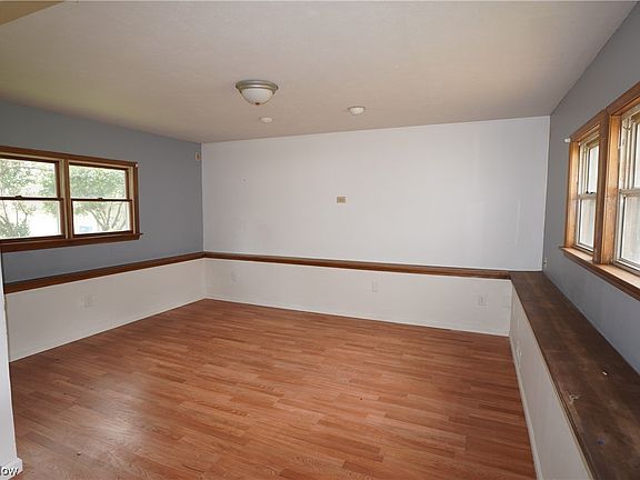 4th image of 224 Jaric Ave