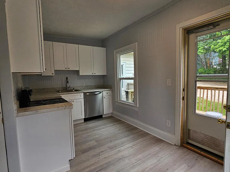 117 N Grant St — Photo 3