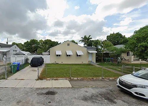 471 NW 32nd Ct #B Photo 1