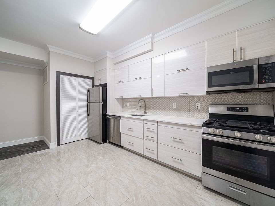 1st image of 186 Kensington Ave #3B