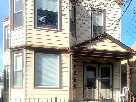 Second floor in a quiet 2 flat.