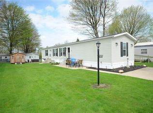 8224 Cloveridge Dr, Erie, PA