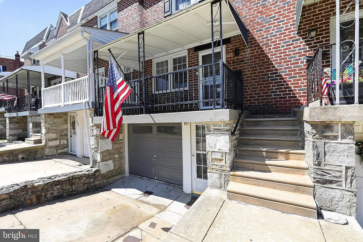 3 bed, 1200 sqft, $2,799 — Photo 3