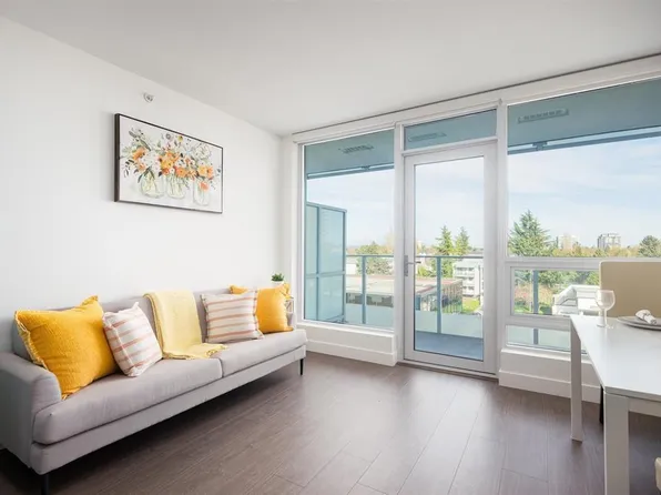 8133 Cook Rd #525, Richmond, BC V6Y 1T9
