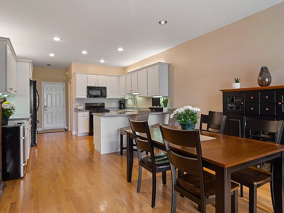 5th image of 1804 Camden Dr