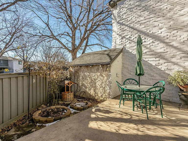 3541 S Hillcrest Dr — Photo 15