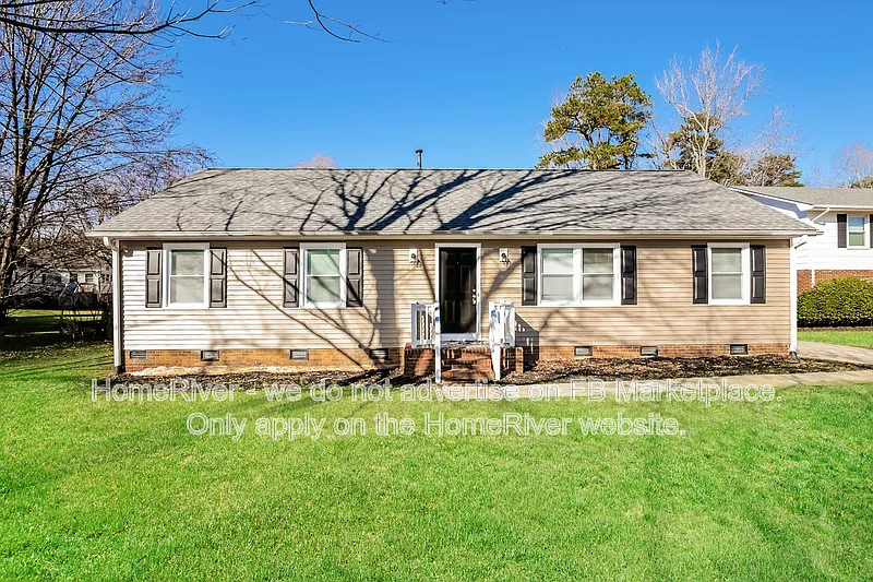 3 bed, 2.0 bath, 1396 sqft, $1,800 — Photo 1